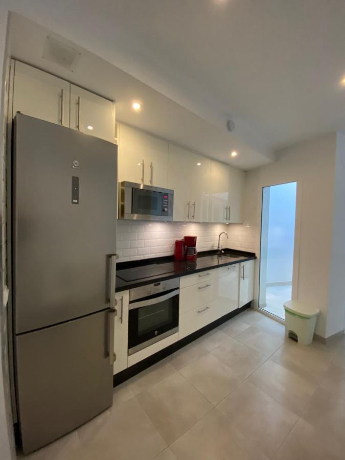 New Townhouse In The Heart Of Nerja With Jacuzzi Villa Exterior photo
