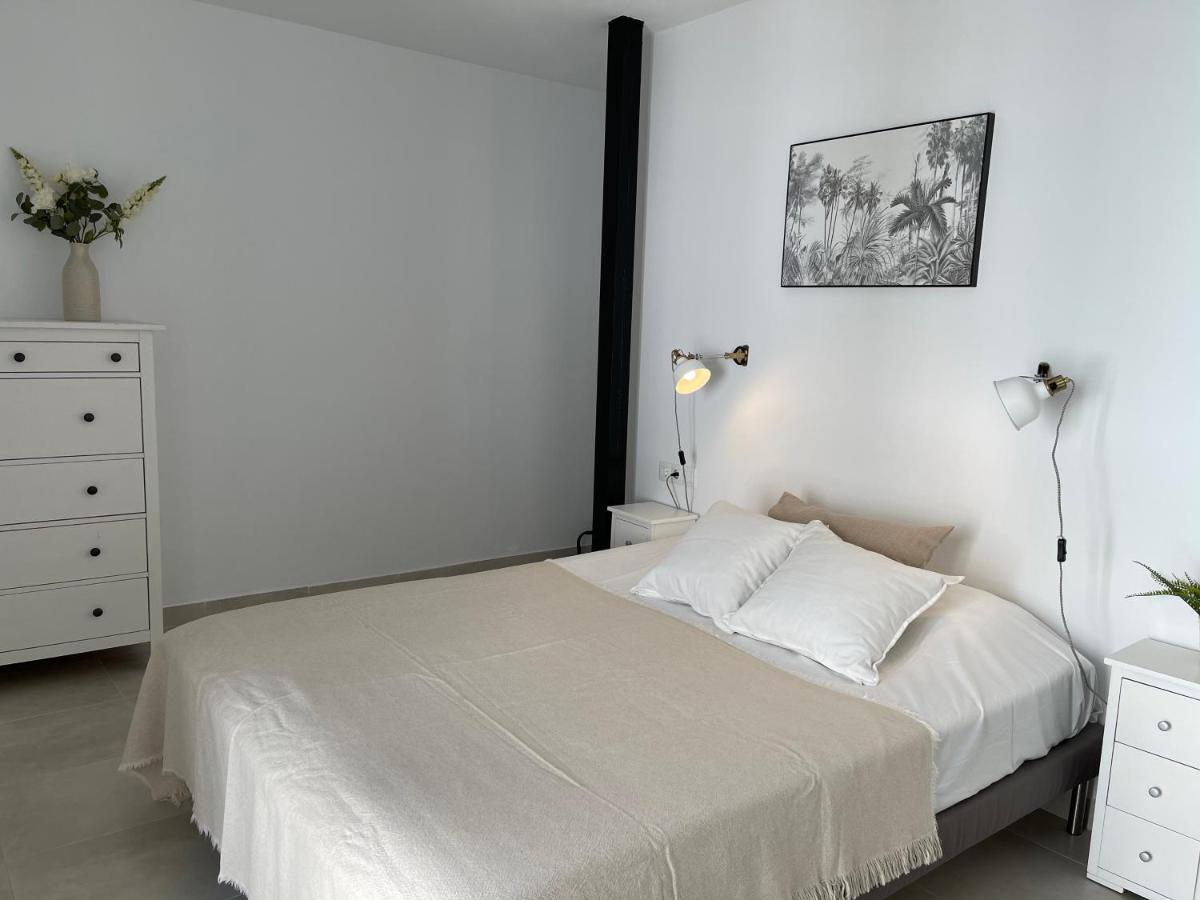 New Townhouse In The Heart Of Nerja With Jacuzzi Villa Exterior photo